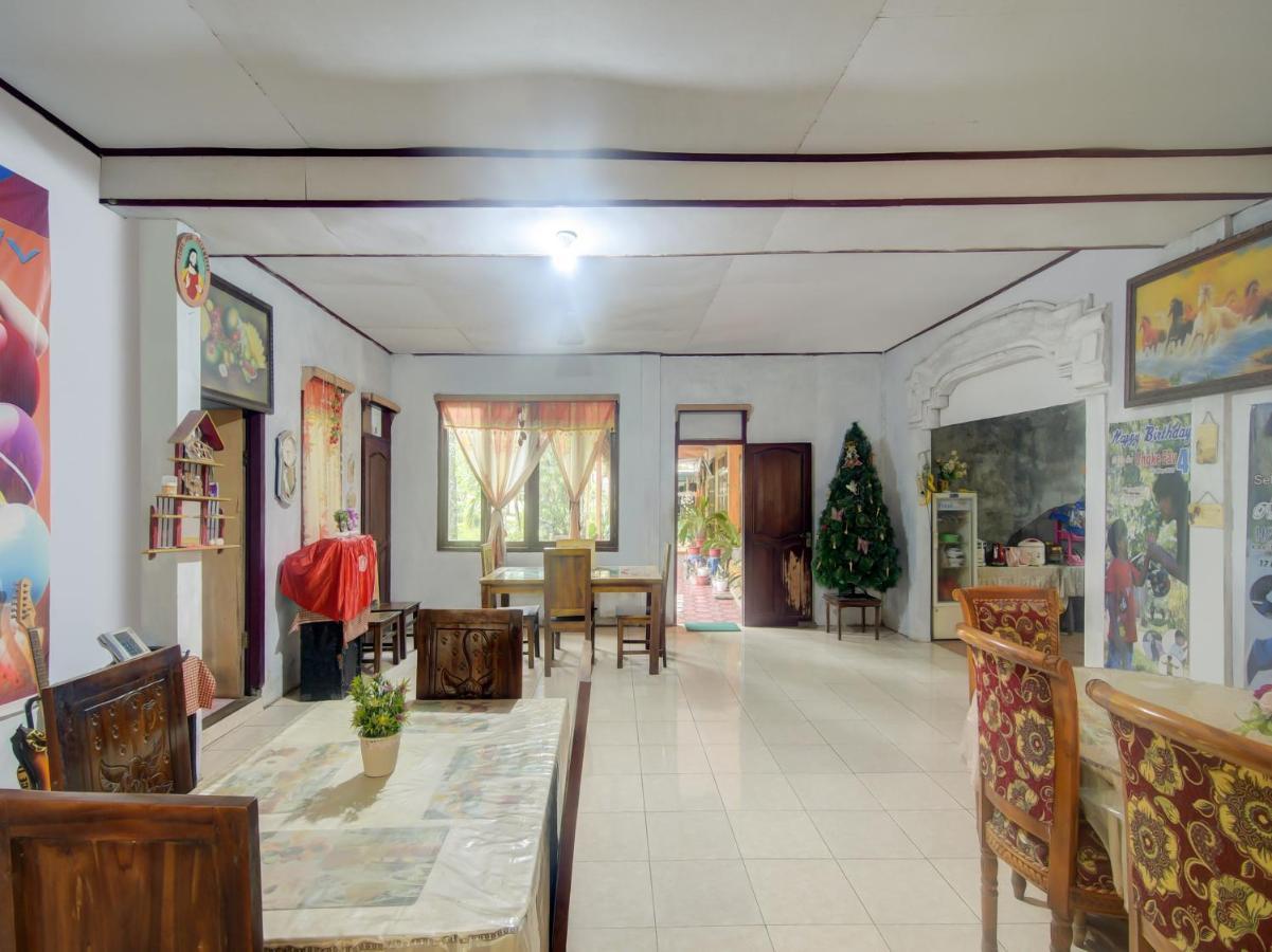 Oyo 90988 Tangkoko Jungle Homestay Rinondoran Bagian luar foto