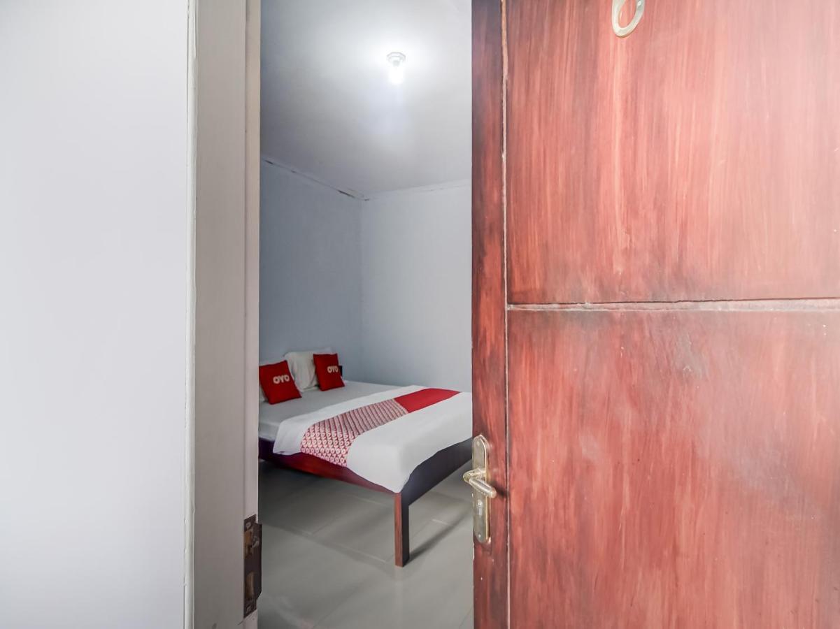 Oyo 90988 Tangkoko Jungle Homestay Rinondoran Bagian luar foto