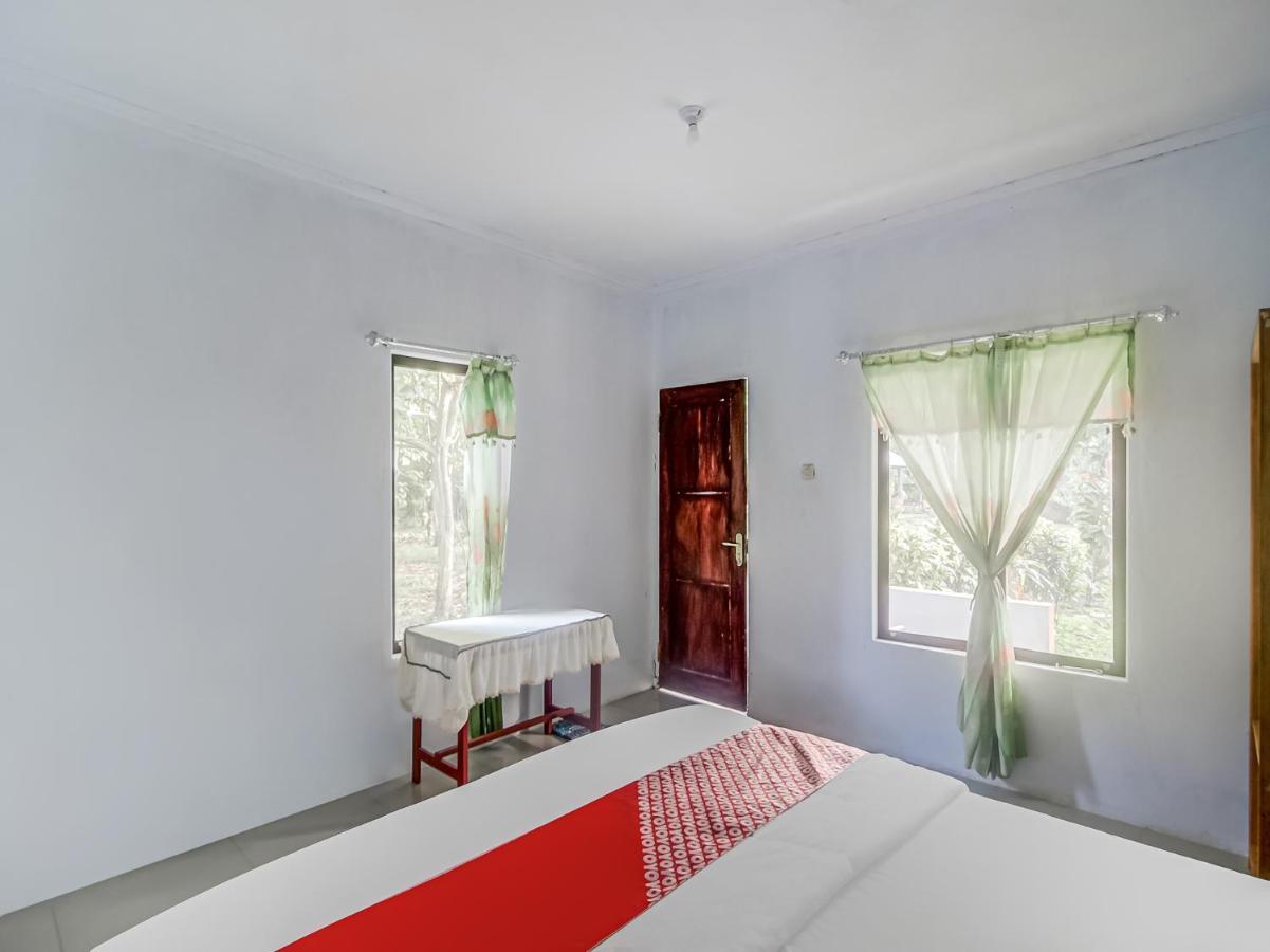 Oyo 90988 Tangkoko Jungle Homestay Rinondoran Bagian luar foto