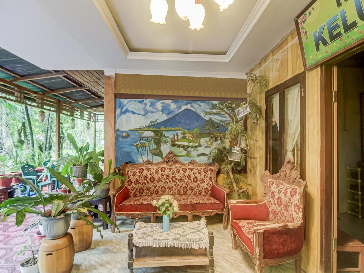 Oyo 90988 Tangkoko Jungle Homestay Rinondoran Bagian luar foto